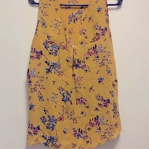 Juniors Persaya Floral Shirt size L